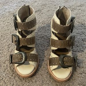 Freebird Sandals size 5, NEVER WORN